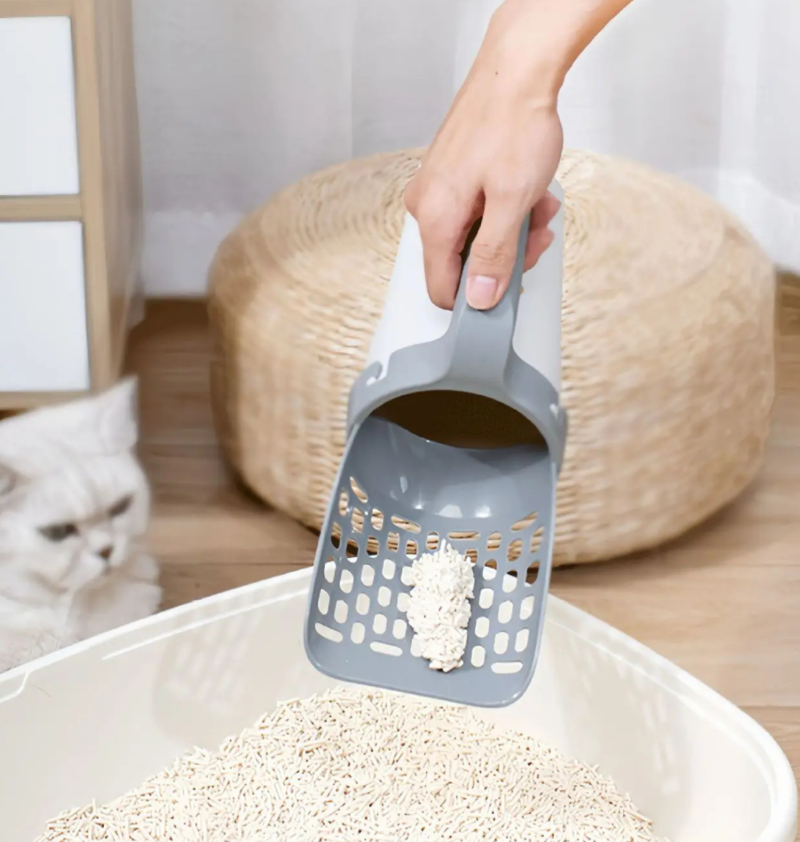 Scoopurr: Ergonomic Cat Litter Shovel