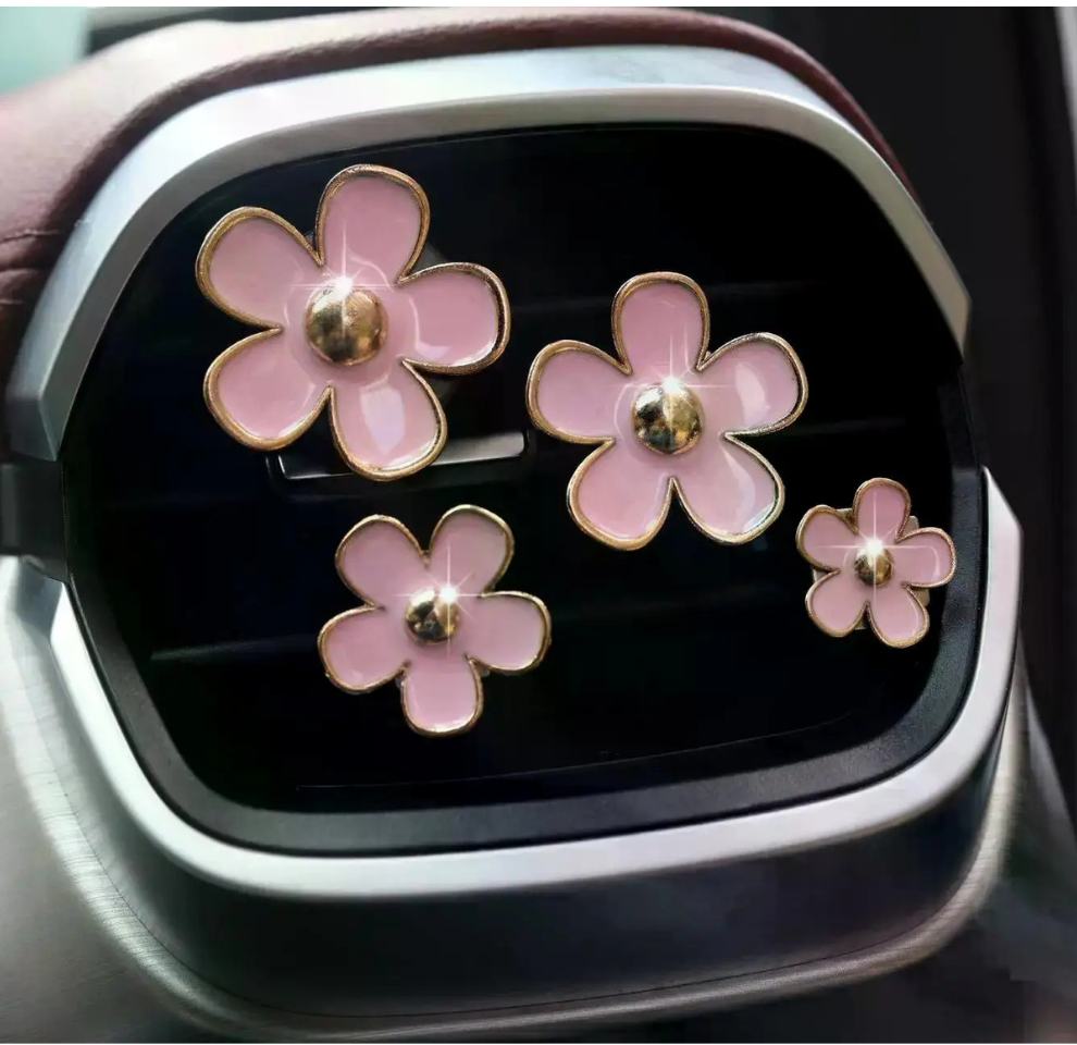 DaisyFlora: Flower Car Vent Accessory