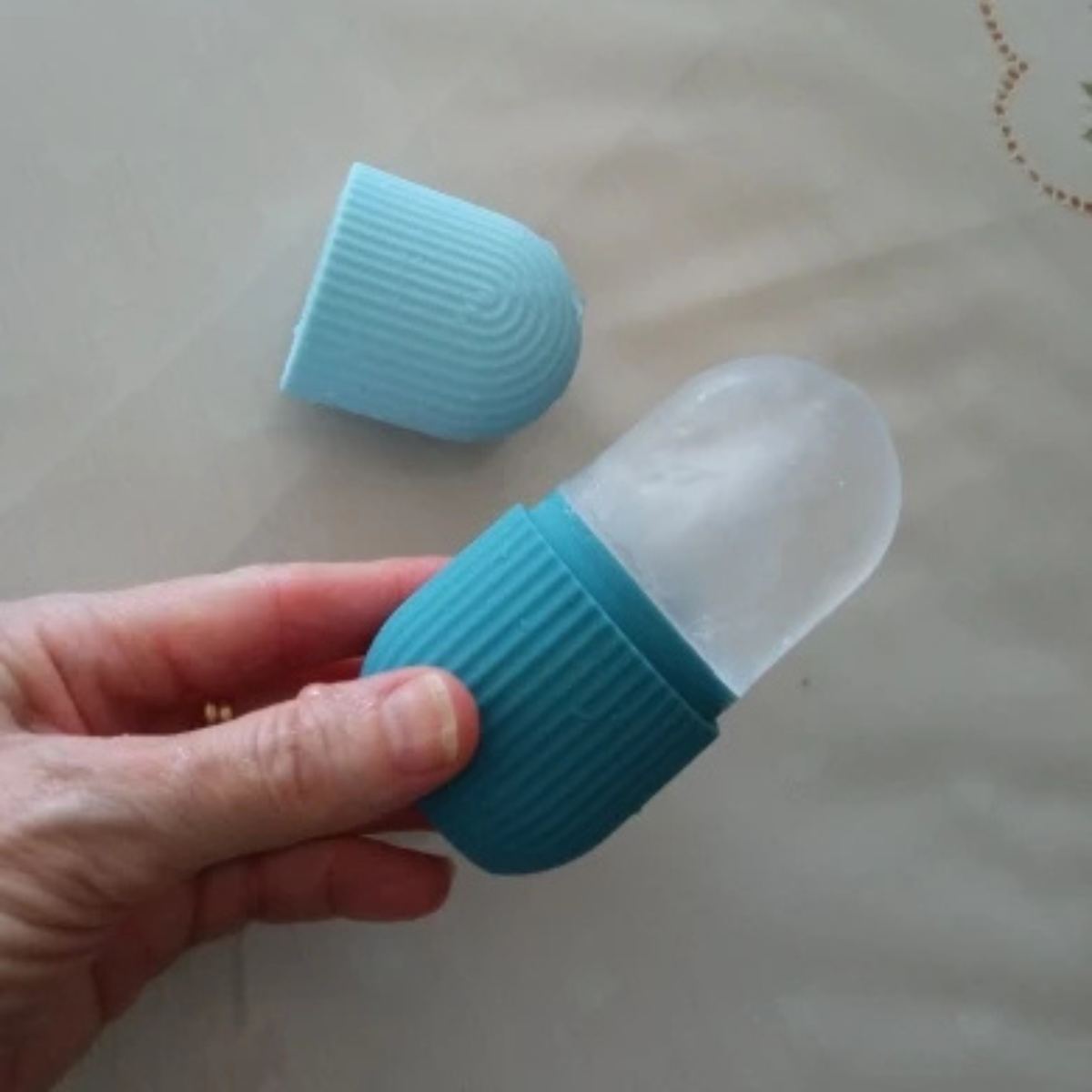Polar Kiss: Facial Ice Roller + Massager