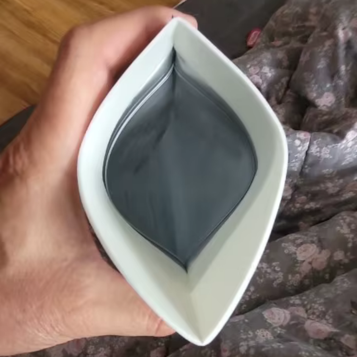 TravelEase Urine Bag: Your Restroom On-The-Go