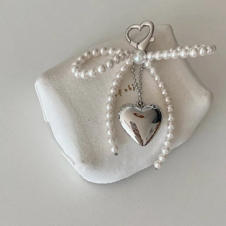 BowVibe Keyring: Delicate Pearl Bow Keychain, Perfect For Mother's Day, Mom Keychain