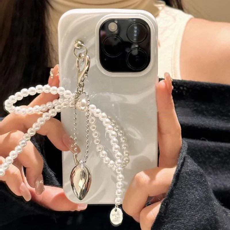 BowVibe Keyring: Delicate Pearl Bow Keychain, Perfect For Mother's Day, Mom Keychain