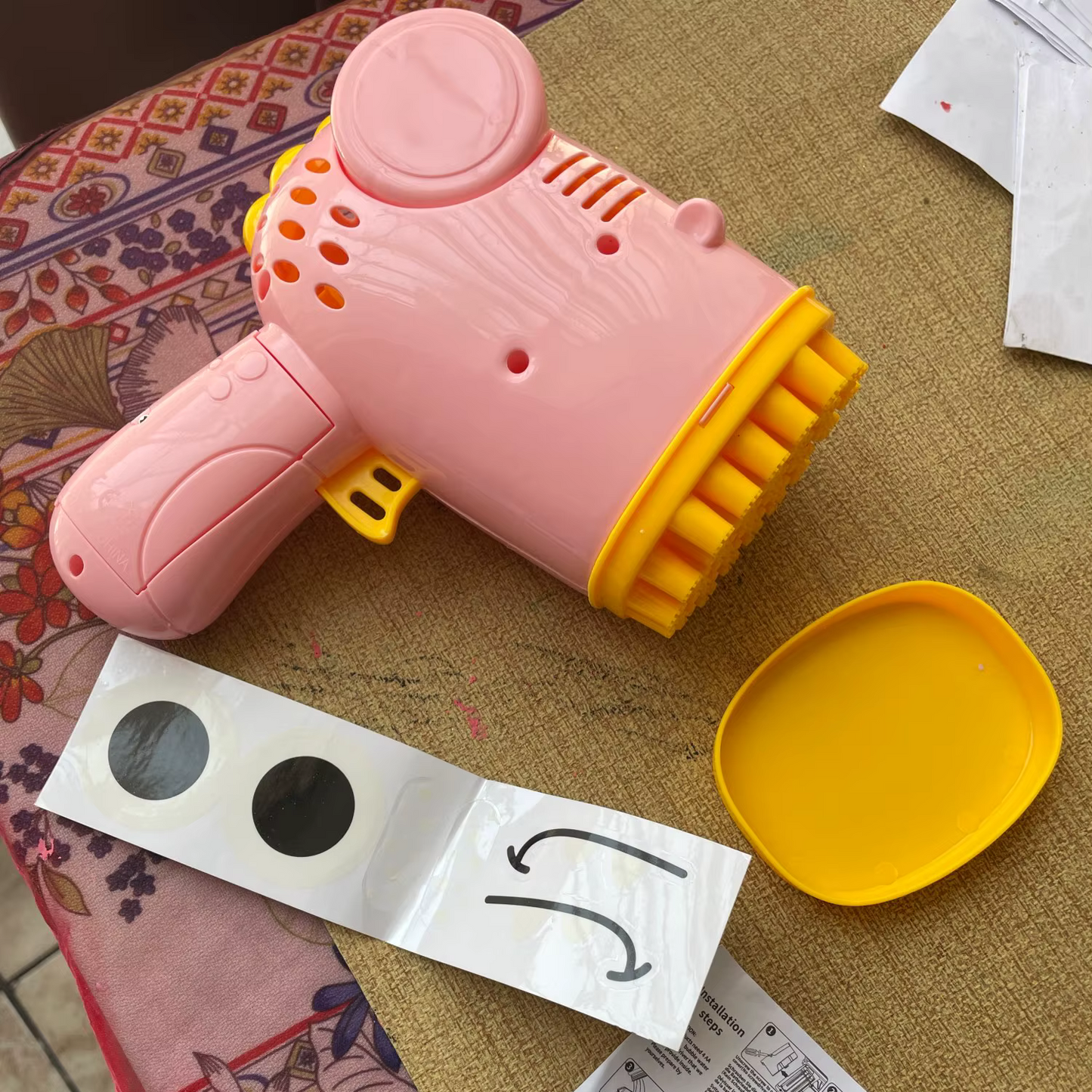 BubblyKids Gun: 40 Hole Dinosaur Bubble Machine Gun
