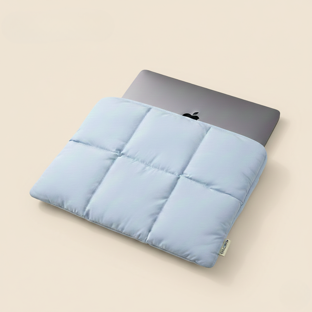 Puffé™ Minimal Quilted Laptop Case